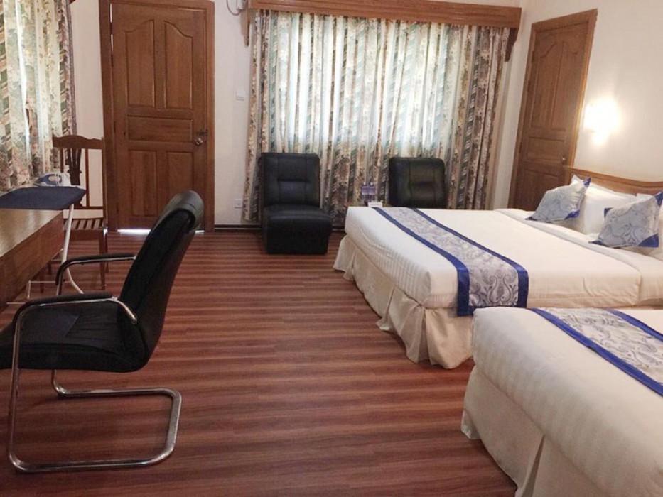 excel river view hotel