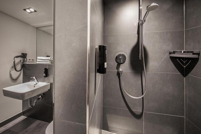 hotel lindemanns berlin