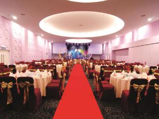 kings green hotel