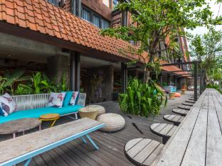 tijili hotel seminyak