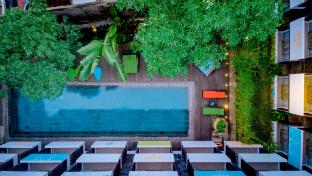 tijili hotel seminyak