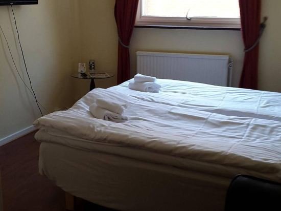Prins Carl,Borrie>>Ystad,3 star