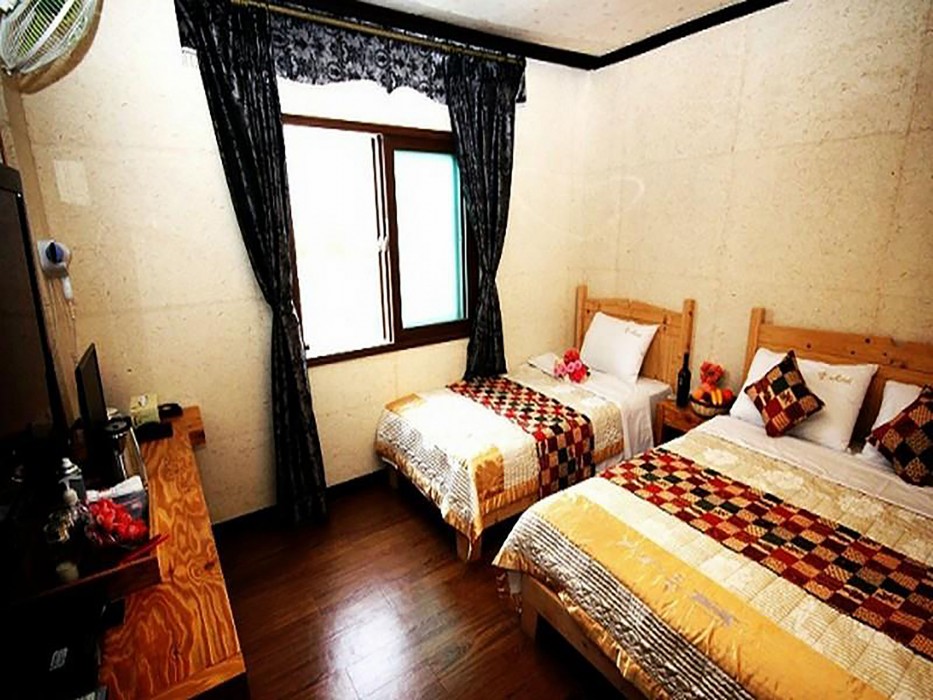 Gung Business Hotel Jeonju,Near Jeonju Stadium,3 star