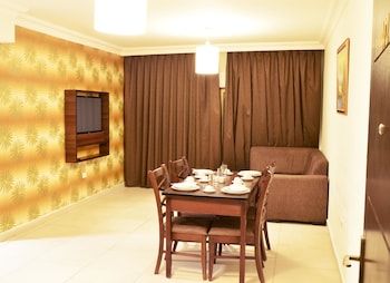 lancaster hotel apartments gardens