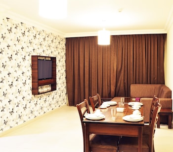 lancaster hotel apartments gardens