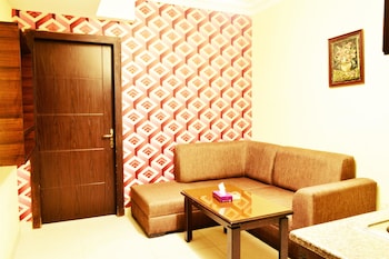 lancaster hotel apartments gardens