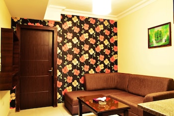 lancaster hotel apartments gardens