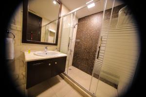 lancaster hotel apartments gardens