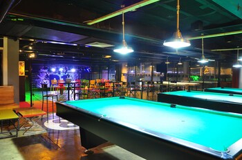 aziza paradise hotel