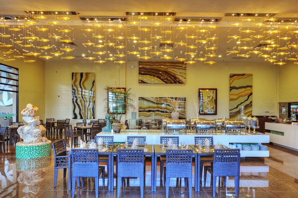 aziza paradise hotel