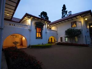 Governor's Mansion,Ambewella>>Ambagamuwa,5 star