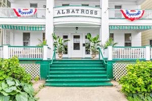 hotel albatross