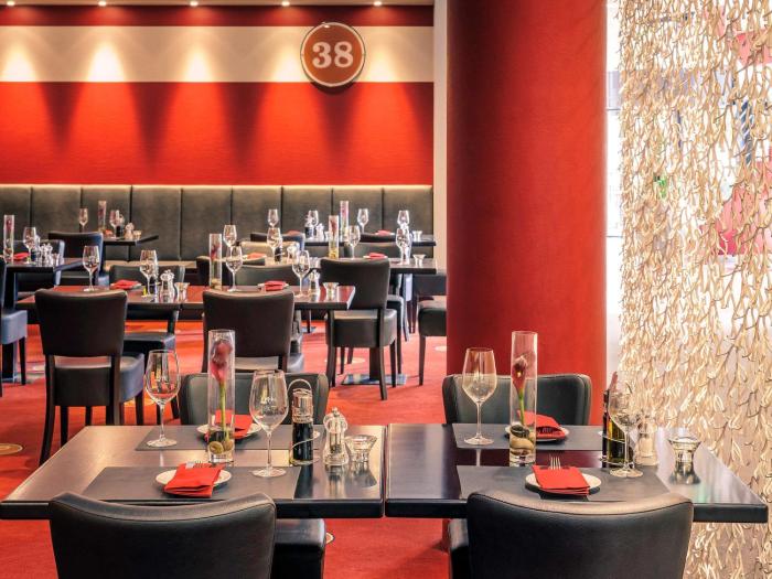 voco dusseldorf seestern by ihg