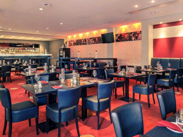 voco dusseldorf seestern by ihg