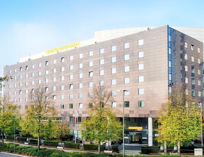 voco dusseldorf seestern by ihg