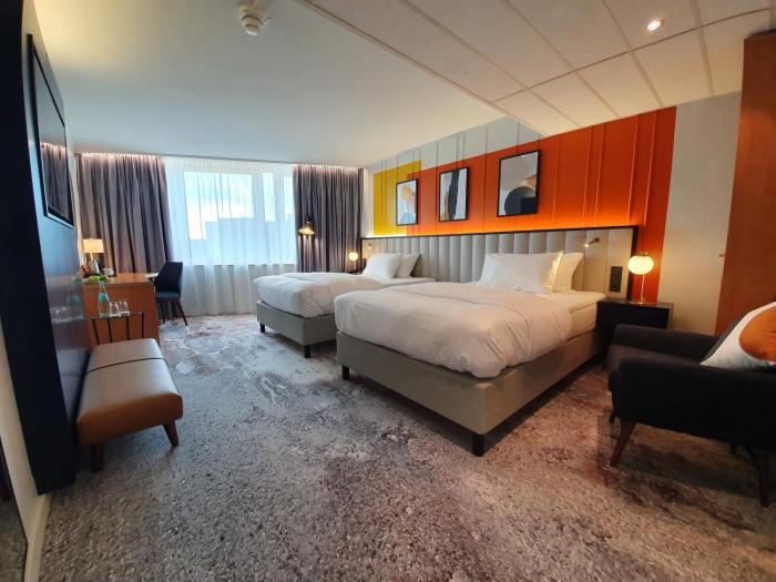 voco dusseldorf seestern by ihg