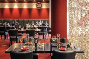 voco dusseldorf seestern by ihg