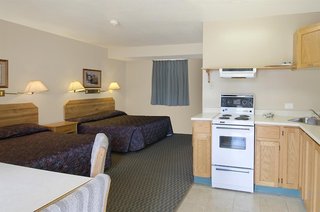 Canadas Best Value Desert Inn & Suites Cache Creek,British Columbia>>100 Mile House,3 star