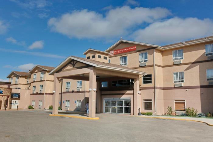 stonebridge hotel dawson creek