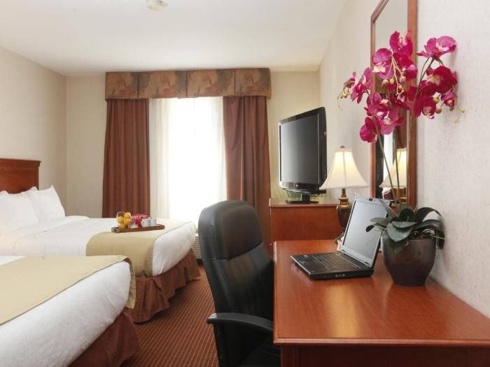 stonebridge hotel dawson creek