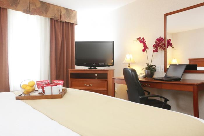 stonebridge hotel dawson creek