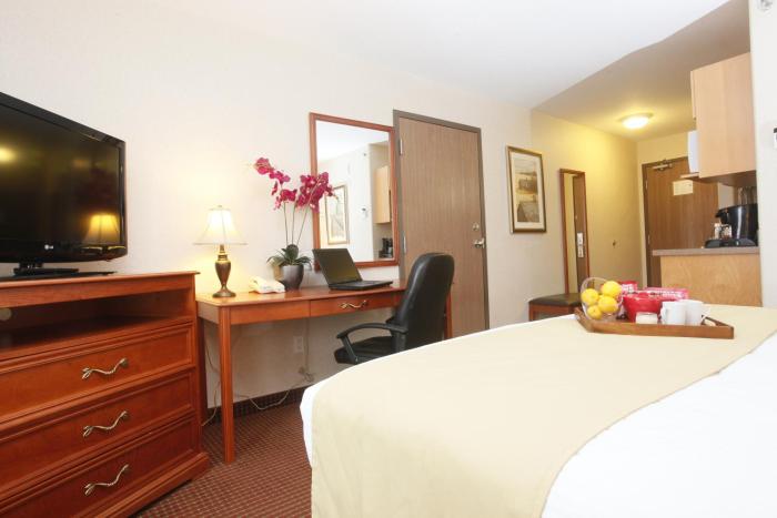 stonebridge hotel dawson creek