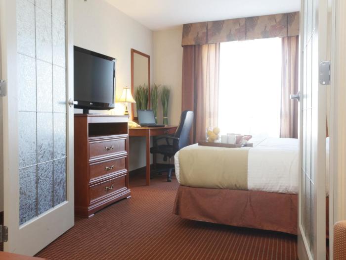 stonebridge hotel dawson creek