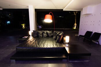 bed changkian hotel adults only