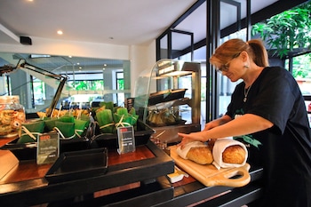 bed changkian hotel adults only