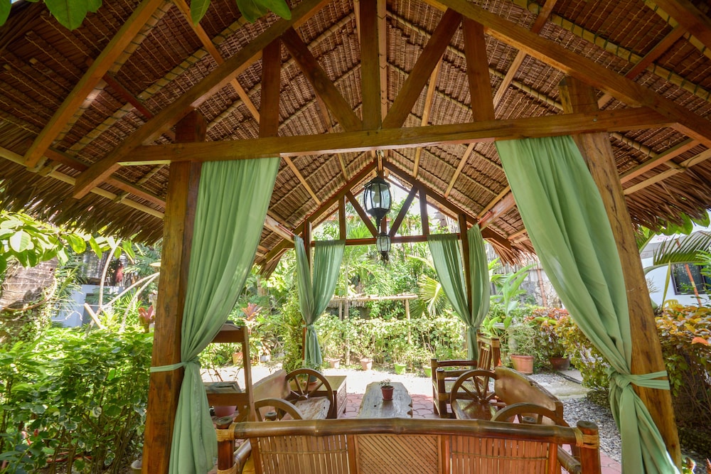 secret garden resort