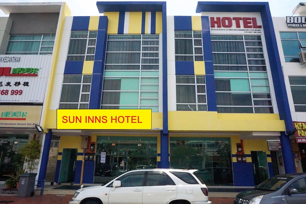 sun inns hotel laksamana