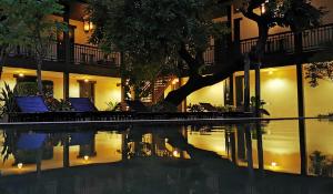 Villa Bangkok Formerly Villa Phra Sumen,Bangkok Noi>>Bangkok,3 star
