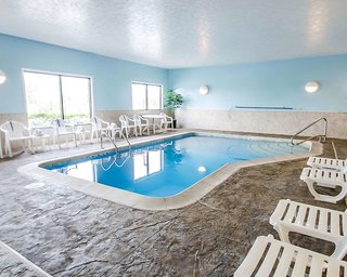 Comfort Suites Speedway - Kansas City,Bonner Springs>>Arkansas City,3 star