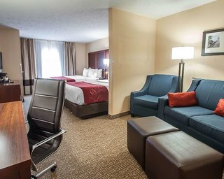 Comfort Suites Speedway - Kansas City,Bonner Springs>>Arkansas City,2.5 star