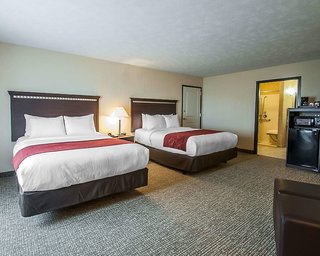 Comfort Suites Speedway - Kansas City,Bonner Springs>>Arkansas City,2.5 star