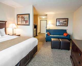 Comfort Suites Speedway - Kansas City,Bonner Springs>>Arkansas City,3 star