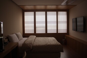 seocho yuwon hotel nambu terminal