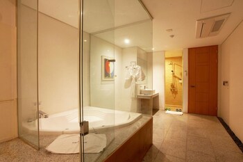 seocho yuwon hotel nambu terminal