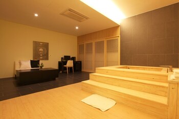 seocho yuwon hotel nambu terminal