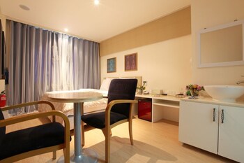 seocho yuwon hotel nambu terminal