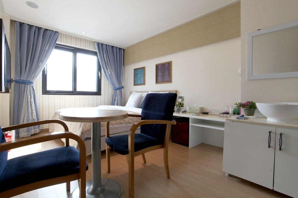 seocho yuwon hotel nambu terminal