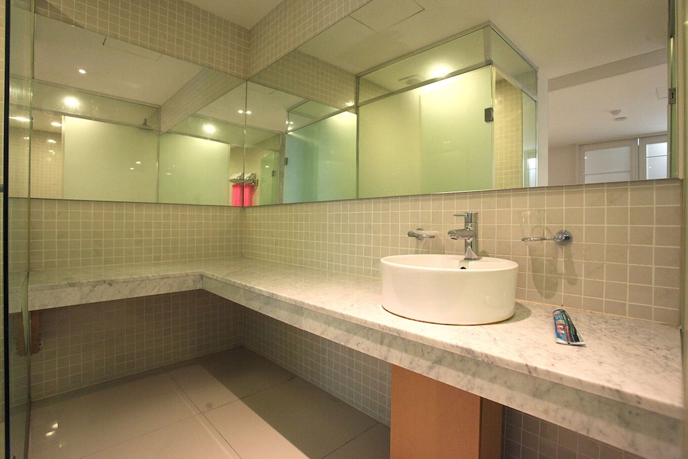 seocho yuwon hotel nambu terminal