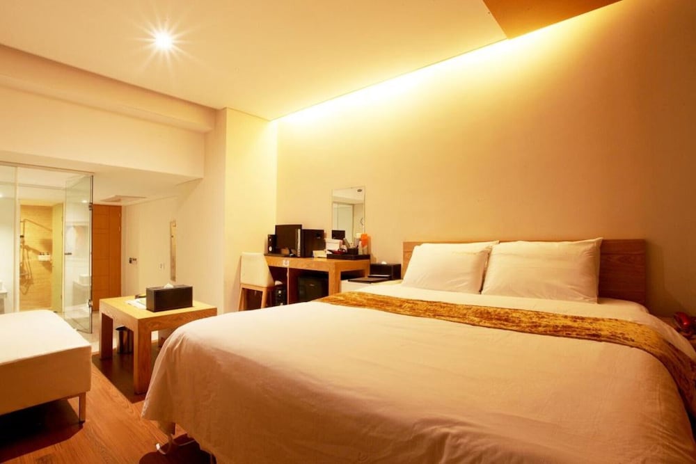 seocho yuwon hotel nambu terminal