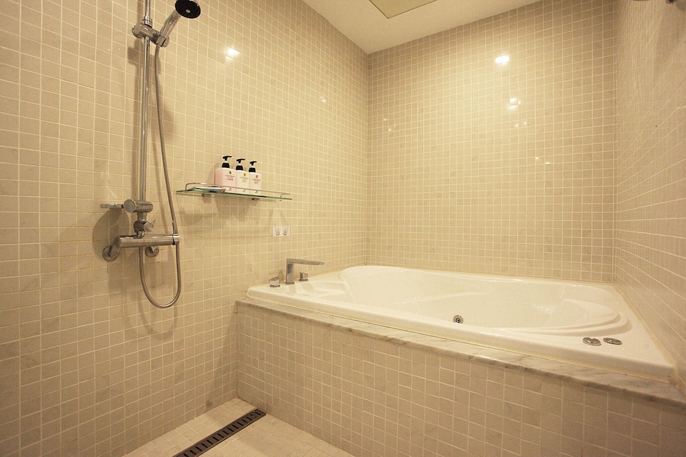 seocho yuwon hotel nambu terminal