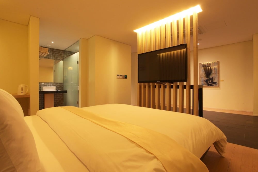 seocho yuwon hotel nambu terminal