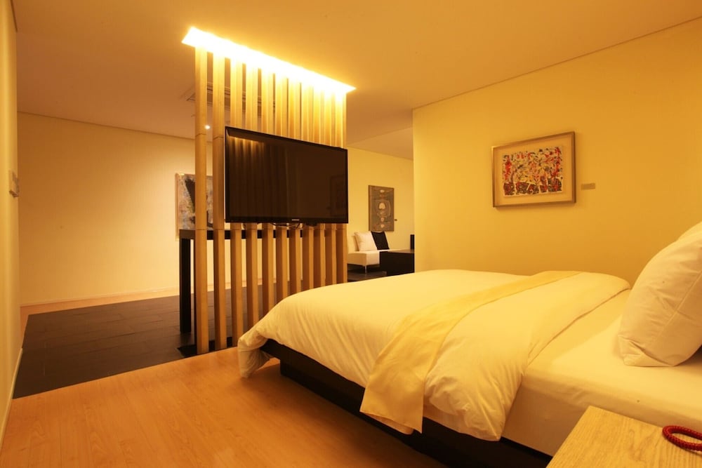 seocho yuwon hotel nambu terminal