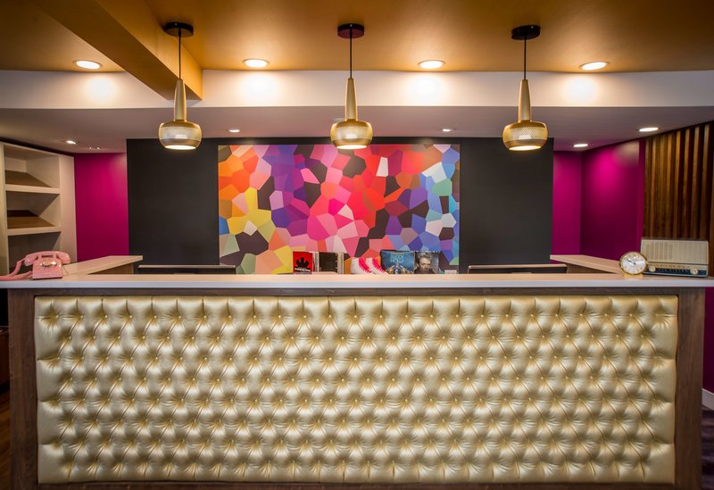 hotel zed kelowna