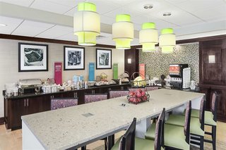 hampton inn atlanta town center kennesaw