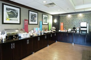 hampton inn atlanta town center kennesaw