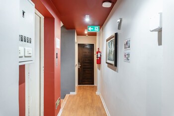 The Richy Place Guest House,Pathumwan>>Bangkok,3 star